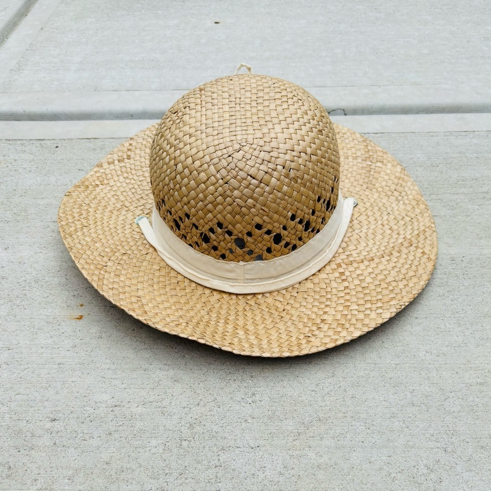 Columbia Natural Straw Sun Hat size small/medium